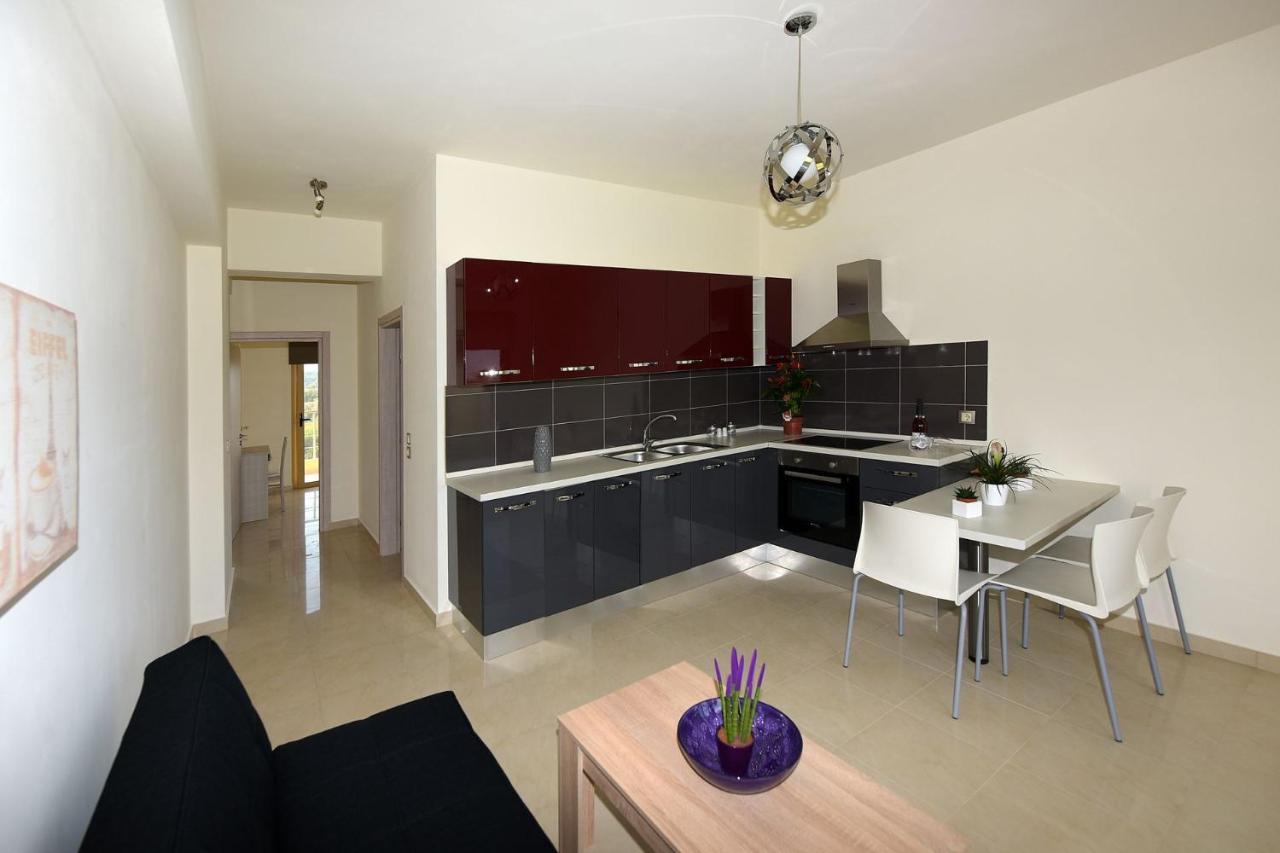 Stelia Luxury Apartments Kalavarda Ngoại thất bức ảnh