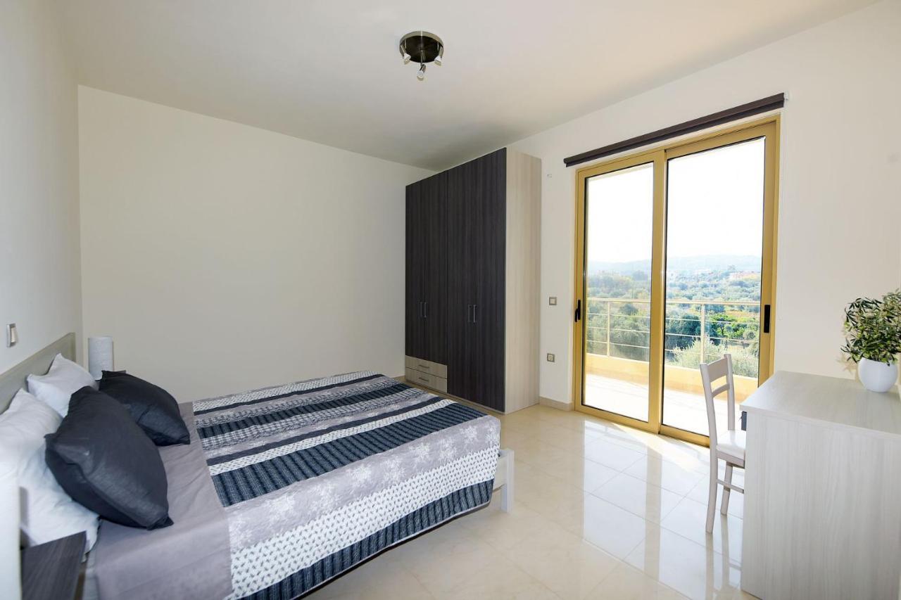Stelia Luxury Apartments Kalavarda Ngoại thất bức ảnh