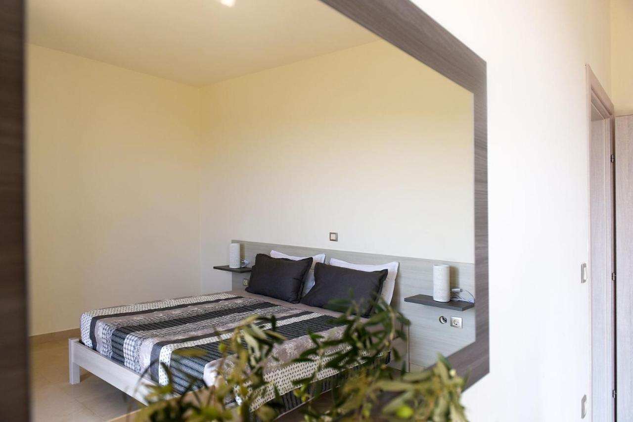 Stelia Luxury Apartments Kalavarda Ngoại thất bức ảnh