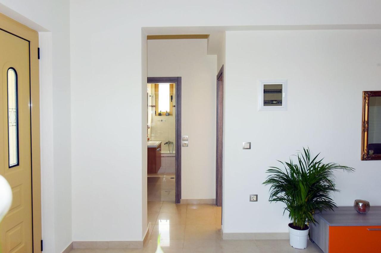 Stelia Luxury Apartments Kalavarda Ngoại thất bức ảnh